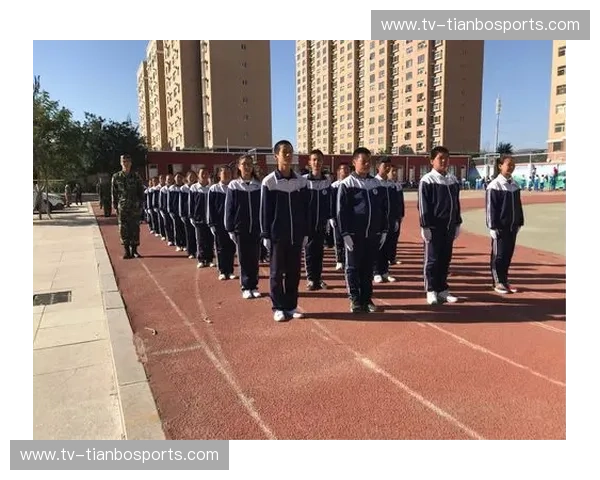 钢铁与汗水的较量：蒙通联的荣耀征途，川崎的王者之冠
